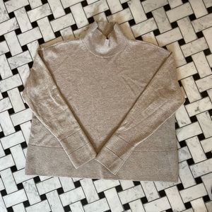 Everlane▫️100% Cashmere Boxy Turtleneck Sweater